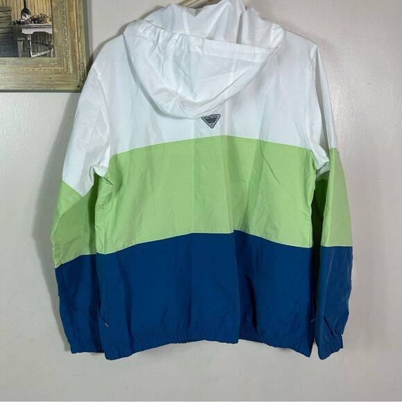 Columbia White, Green, and Blue Women's Jacket - Picture 5 of 11